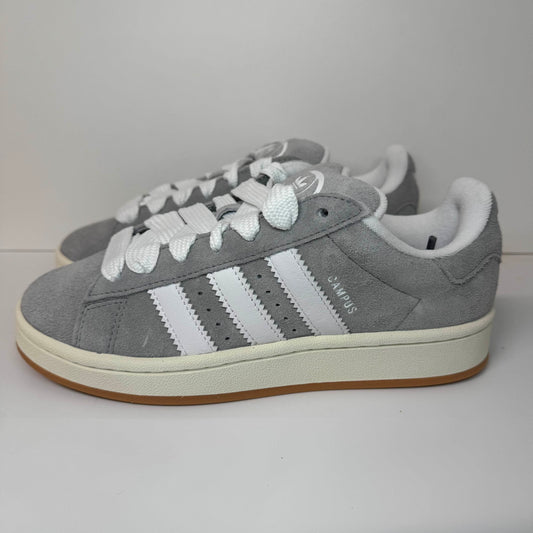 adidas Campus 00s 'Grey White' Grau HQ8707 Sneaker Retro Streetwear Klassiker