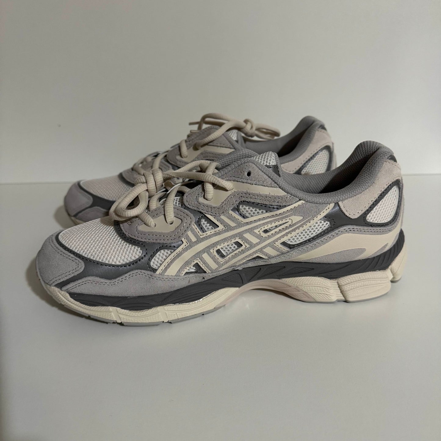 ASICS Gel-NYC Oyster Grey 1201A789-103 - Sneaker Grau - Trend Runner Sportschuh