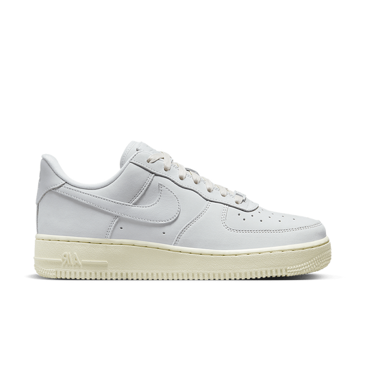 Nike Air Force 1 Low Summit White (Women's)