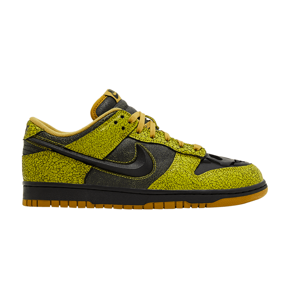 Nike Dunk Low Retro QS Halloween Skull