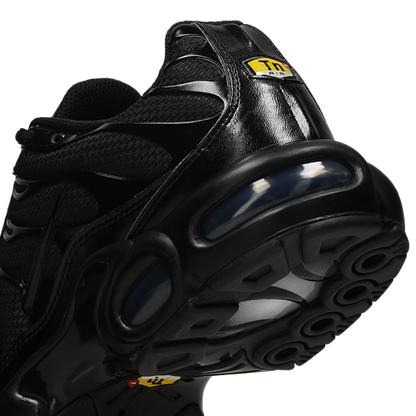 Nike Air Max Plus Triple Black