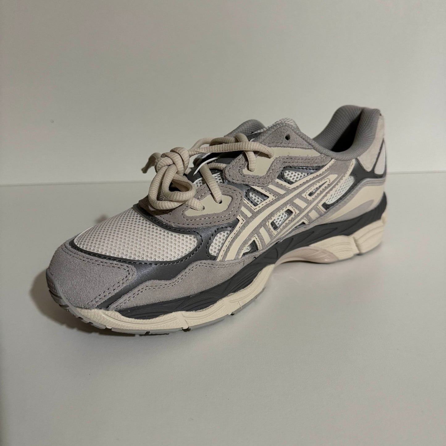 ASICS Gel-NYC Oyster Grey 1201A789-103 - Sneaker Grau - Trend Runner Sportschuh