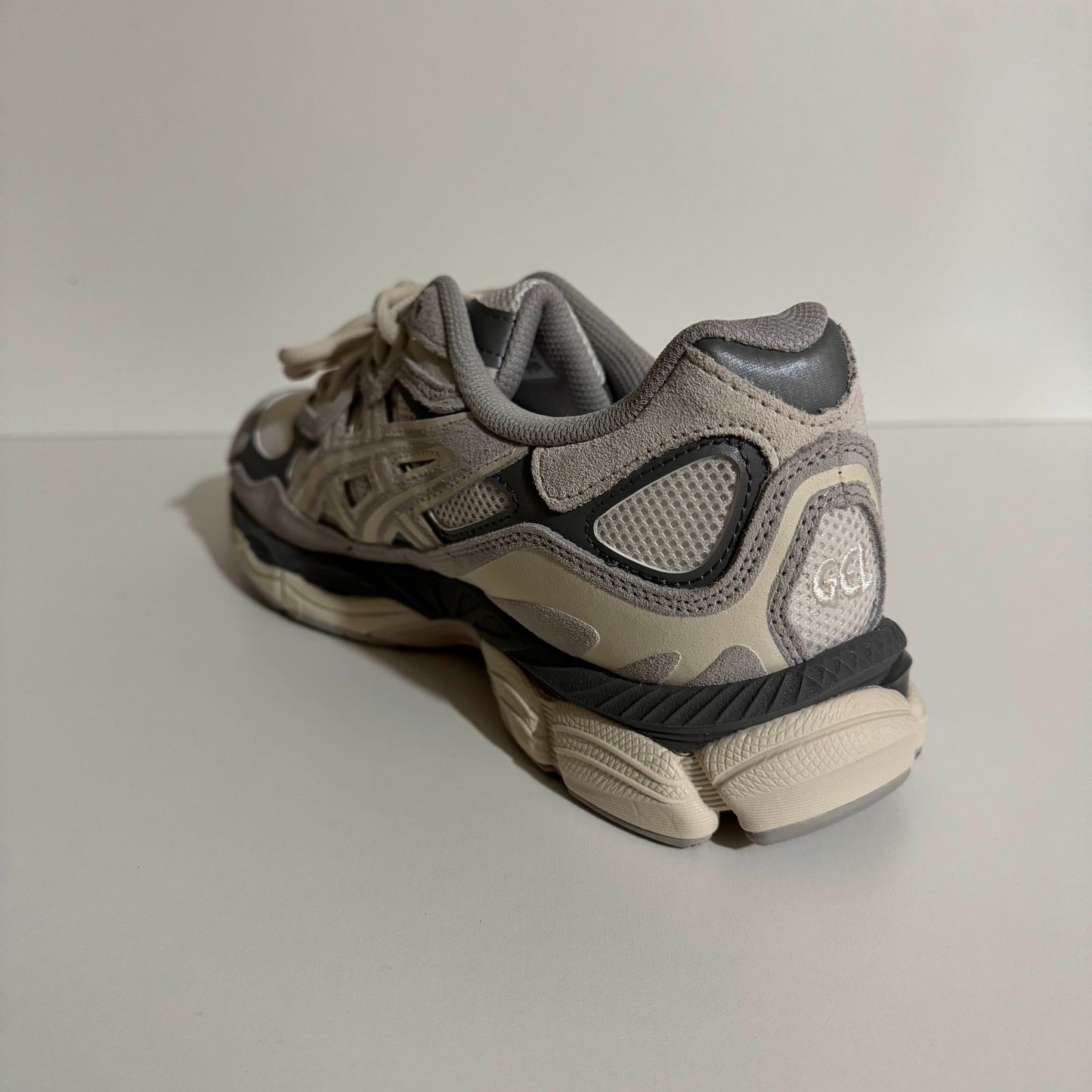 ASICS Gel-NYC Oyster Grey 1201A789-103 - Sneaker Grau - Trend Runner Sportschuh